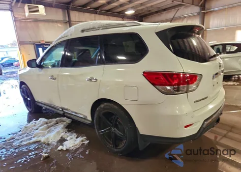 2014 Nissan Pathfinder S z USA, uszkodzony, nr VIN 5N1AR2MM4EC712306